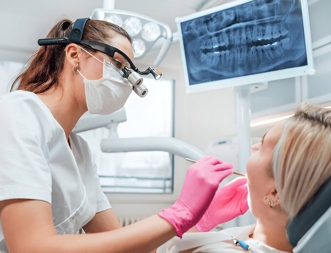 how general dentistry detects oral health problems before pain appears