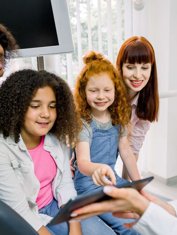 how family dentists handle dental anxiety across age groups