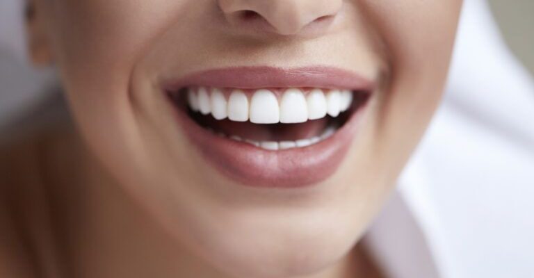 6 Everyday Practices That Support Oral Hygiene